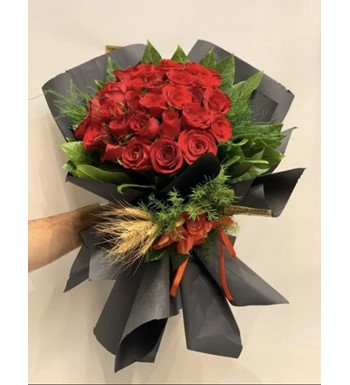 Tasarım Kırmızı Gül Buketi