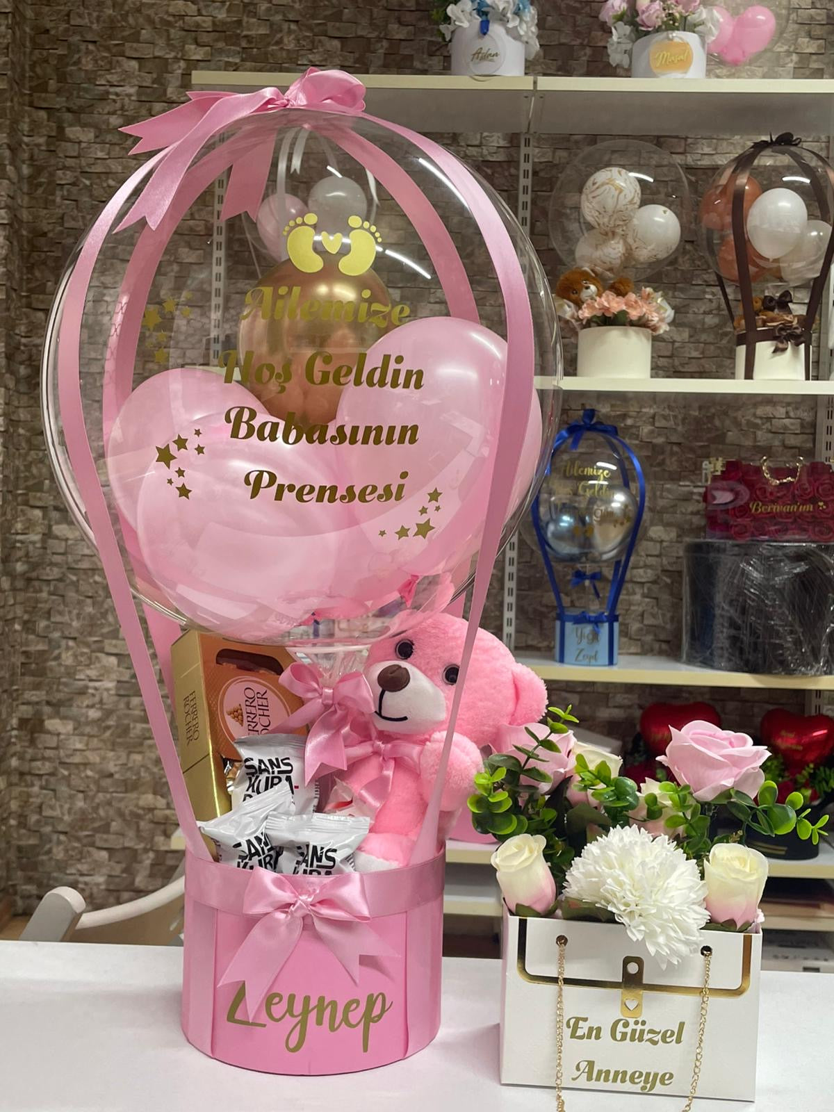 Ayıcıklı Çikolatalı Pembe Balon Kutusu